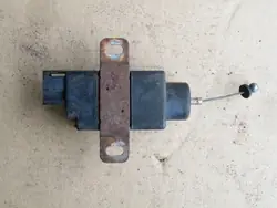 Actuateur de coffre Nissan Maxima QX A32 OEM
