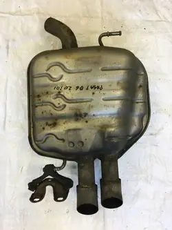 Demper OEM TŁUMIK SRODKOWY VW PASSAT Gebruikt