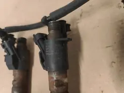 Injecteur VOLVO V70 III 2.4 D5 31272767