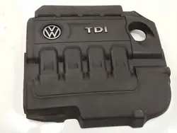 Moottorikansi OEM 04L103925Q VW Passat B8:lle