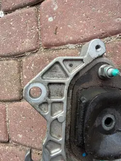 Vaihteiston tuki OEM 112534437R Renault Arkana 1.3 TCE