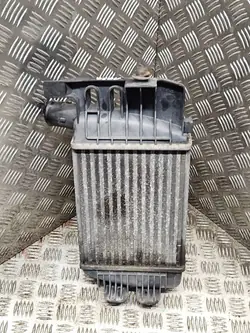 Toyota Ladeluftkühler OEM JD1270000620 für Yaris 2007
