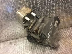 Porsche moottoriöljynjäähdytin OEM 022100011