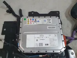 Batería híbrida 48V Peugeot 9868838480 20Ah Usada