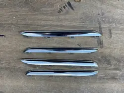 Ensemble de chrome de calandre Mercedes E 213