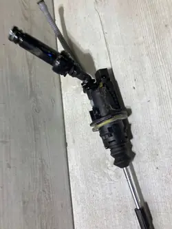 Bomba de embreagem Audi A4 S4 B9 2016 8k1721401h