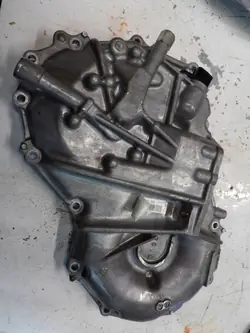 Begagnat Toyota OE växellådshus OEM 1H0120