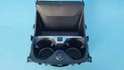 Porta-copos BMW OEM 6823328 para Série 2 F44