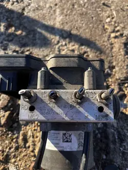 Unité de Commande Pompe ABS Citroen OEM 9829939880