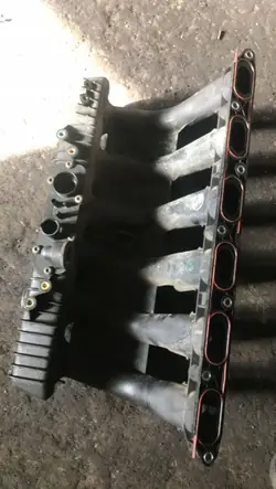 Colector de admisión BMW OE OEM 1703778 usado