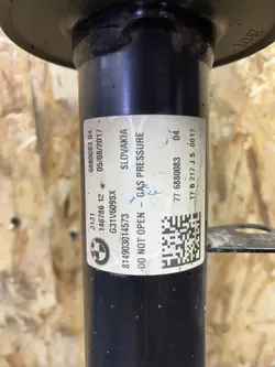Amortisseur avant gauche BMW OEM 6880083
