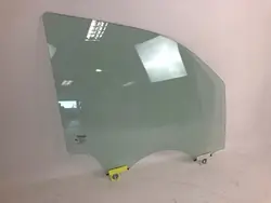 Vitre de porte avant droit OEM 68276778AC