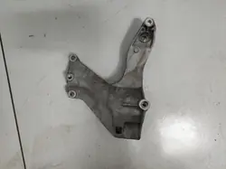 Ilmastointikompressorin kiinnike OEM 0P2260885C Audi