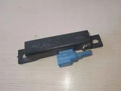 Amplificador de antena Nissan H120903 - Pieza OE usada