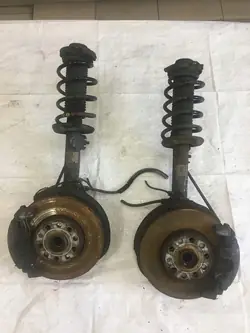 Kit di sospensione Ammortizzatore Volkswagen Touran 2003-2010