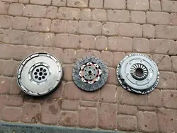 Kaksoismassavauhtipyörä Opel Astra K V 55570175