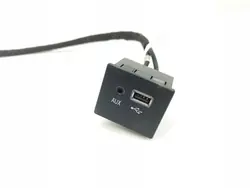 Toma USB Maserati Ghibli 2016 61571C0135