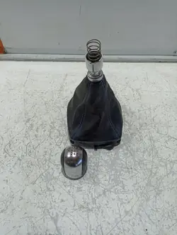 Pookknop FORD FIESTA MK8 GAŁKA MIESZEK SKÓRA ST OEM