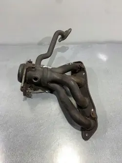 Toyota Prius 2011 Pakoputken Keräin OEM FBZ19151