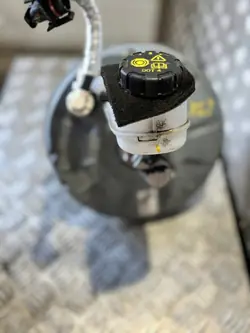 Pompe de servofrein Renault OE 472109960R