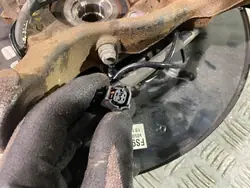 UTO32423 Moyeu de roue avant pour Toyota RAV4 XA50 2019