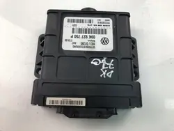 Ordinateur de boîte VW Transporter V T5 d'occasion OEM 17660200