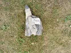 Tapa de rejilla del parachoques delantero Peugeot 208 derecha 9673856080