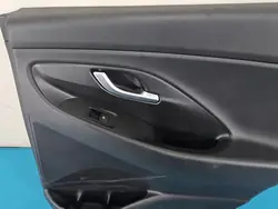 OEM 83302-G4110 Garniture Portière Arrière Droite Hyundai i30 III