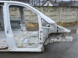 Mercedes-Benz VITO W447 etupuskuri oikea