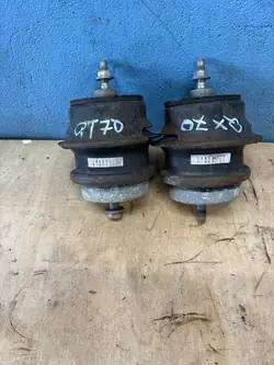 Infiniti FX35 FX37 FX50 QX70 Supporto Motore 3.7 Benzina OEM