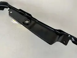 Support d'aile avant gauche Audi OE 8R0809075D