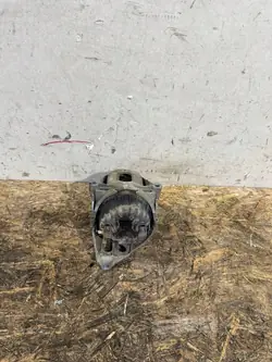 AUDI Q7 Moottorituki Oikea 4M0199372FF