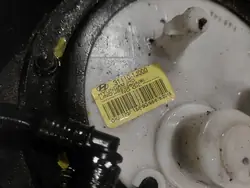 Réservoir de Carburant + Pompe Métal Hyundai i20 I 1.2 B 31110-1J000