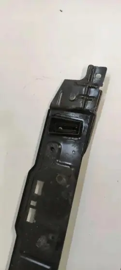Partie inférieure ceinture avant OEM 8907638001 Citroën