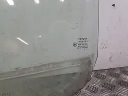 Toyota Yaris dörrglas OEM 43R007951 - Begagnad