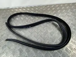 2025 Subaru Forester SK Vedação da porta dianteira FOB54743