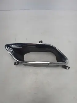 Pakopään suojus oikea BMW OE OEM 18308075256