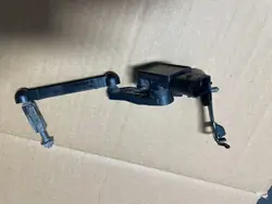 Audi Q5 80A Ajovalon Tasonsäädin OEM 80A941285D