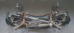 Travesaño suspensión trasera SEDAN para VW Passat B6