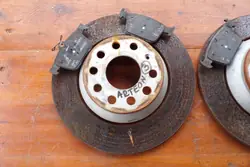 OEM 100.3309.52 Takaosan Jarrut & Palat Sarja