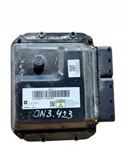 Moottorinohjain 55579893 Opel Astra J IV:lle