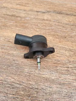 JEEP GRAND CHEROKEE WJ 99-04 2.7 CRD Válvula de Pressão de Combustível A6110780549