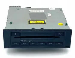Audi CD-vaihtaja OEM 8T1035110 - Käytetty Audi OE -osa