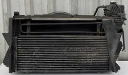 Radiador delantero Mercedes-Benz Sprinter W901-W904