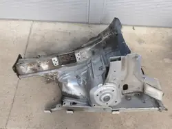 OEM vänster framskärm för VW Passat B8