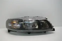 VOLVO V70 Faro Delantero Derecho OEM 8693586