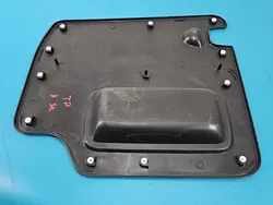Höger Bakdörrspanel OEM 909001140R