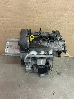 VW Group 1.0 TSI Moottori OEM 04C103023J DKL731187