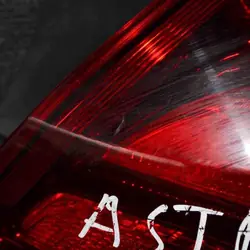 Feu arrière droit OPEL ASTRA J 13306460