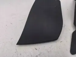 Renault Zoe 2019 Sivutunnelin kansi OEM 689309998R